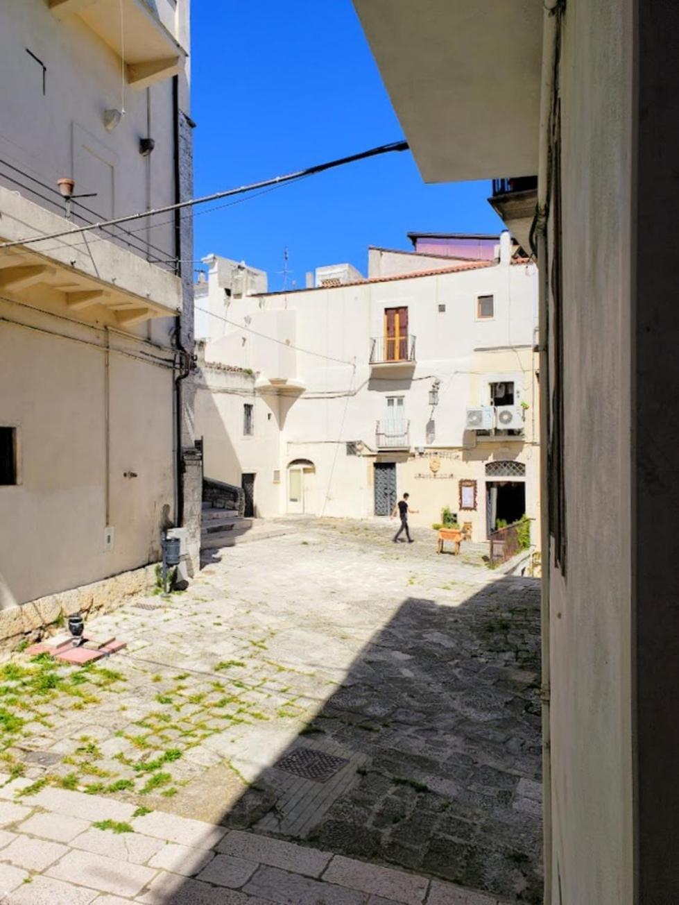 Suite Rotari - Affitti Brevi Italia Monte SantʼAngelo Εξωτερικό φωτογραφία